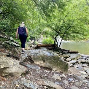 Meet your Posher, Janeil